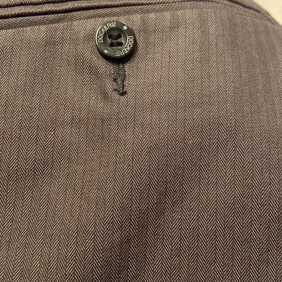 NWT DOCKERS Signature Khaki Size 34X29 Classic Fit Pants - Picture 8 of 8